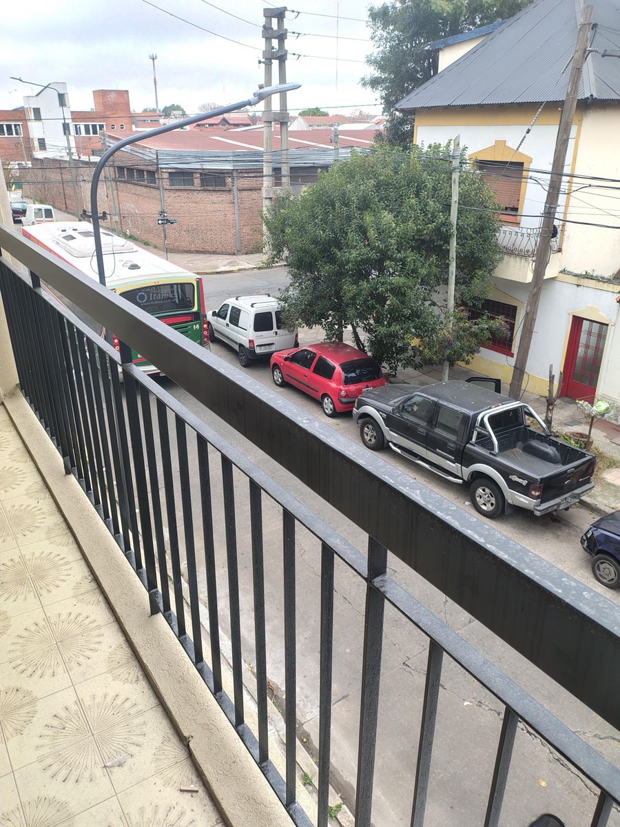 Se Alquila Importante PH de 3 Ambientes en Alquiler en Planta Alta en Munro - 15