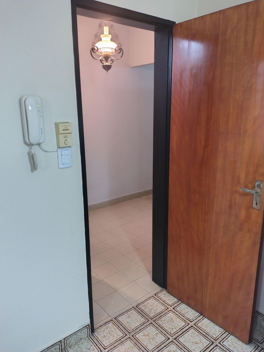 Se Alquila Importante PH de 3 Ambientes en Alquiler en Planta Alta en Munro - 17