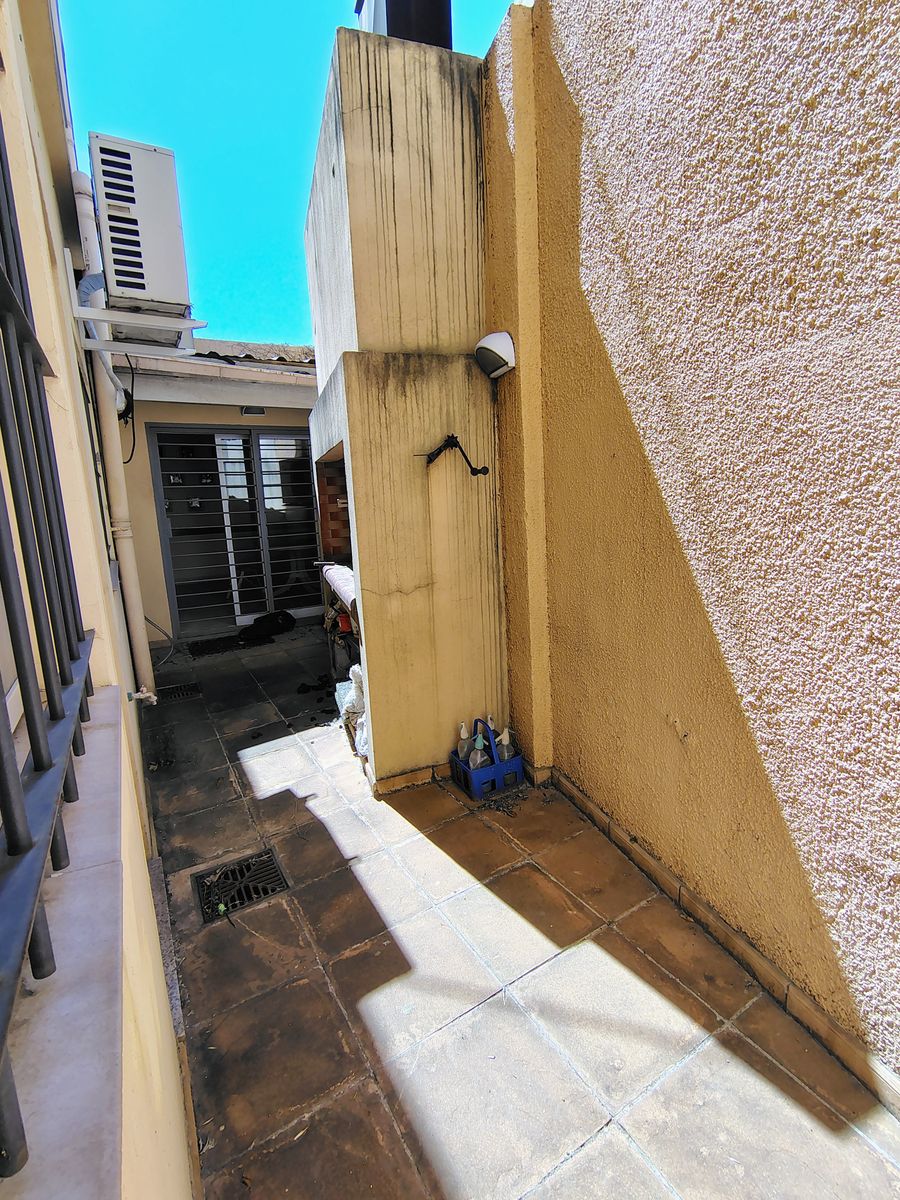 Venta Casa Y/u Oficinas en Florida Oeste. Apto Profesional - 5