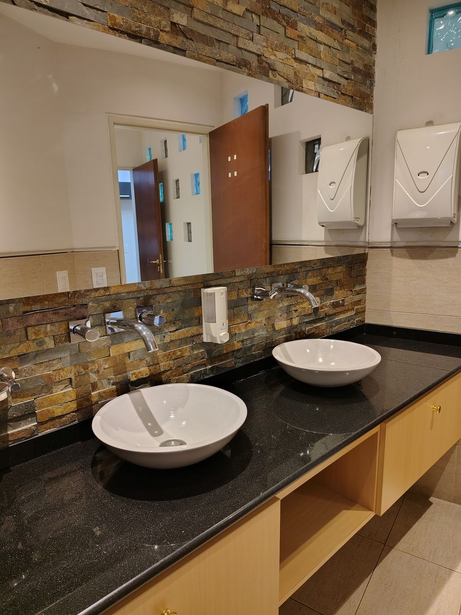 Venta Casa Y/u Oficinas en Florida Oeste. Apto Profesional - 11