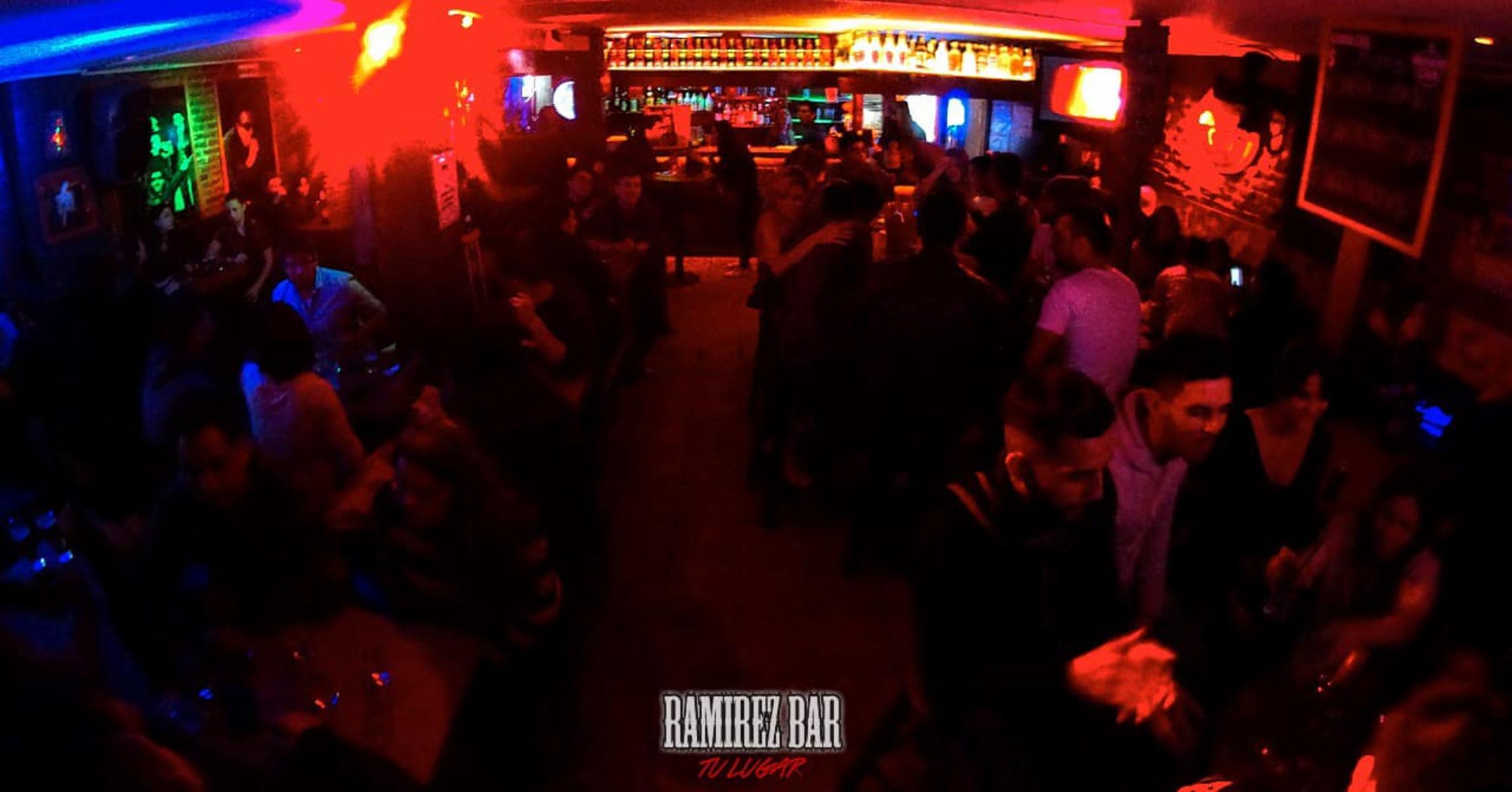 VENDO EXCELENTE BAR FUNCIONANDO EN NUEVA CÓRDOBA , SOBRE LA CALLE RONDEAU — foto 2