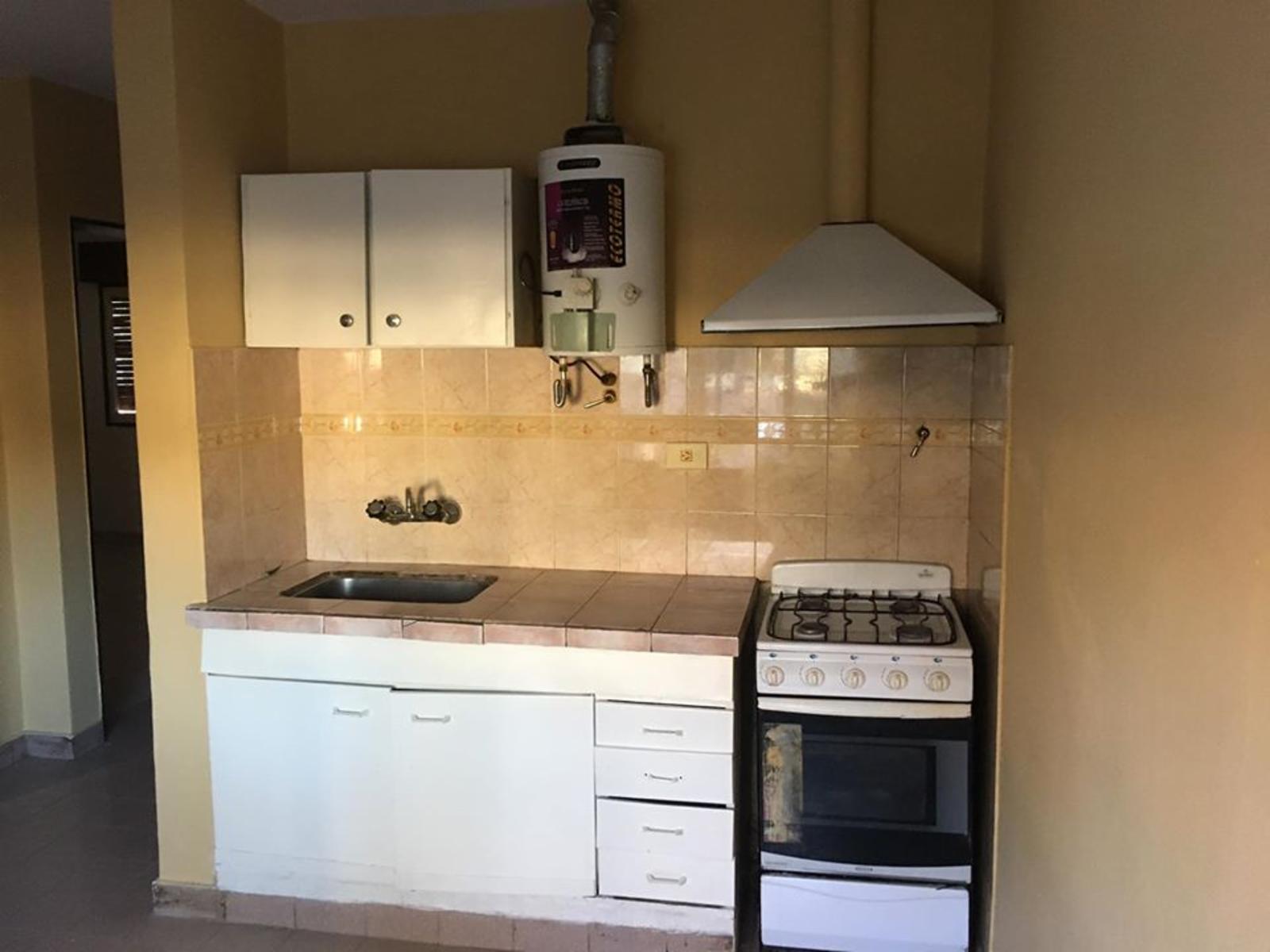 VENDO CASA DOS HABITACIONES EN BARRIO SANTA RITA — foto 7