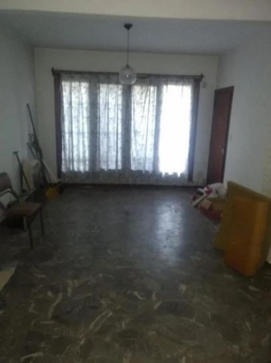 2 Familias, Entrada Auto Pasante, Muy Amplia, Oportunidad — foto 6