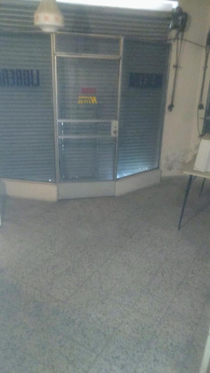 Casa Con Local, 3 Ambientes, Terraza, Living — foto 2