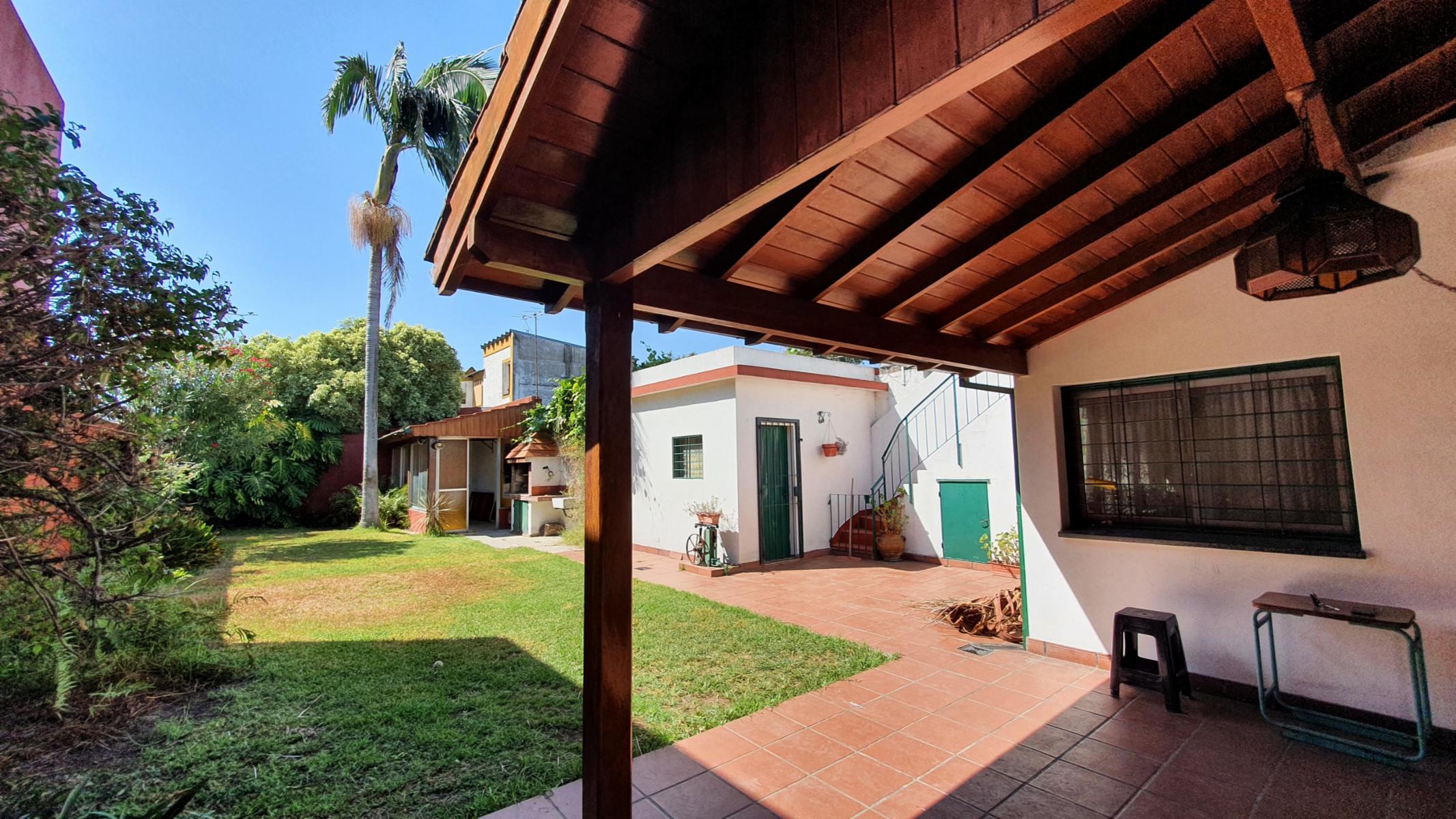 Casa 4 Ambientes, Quincho, Parrilla, Fondo Parquizado — foto 2