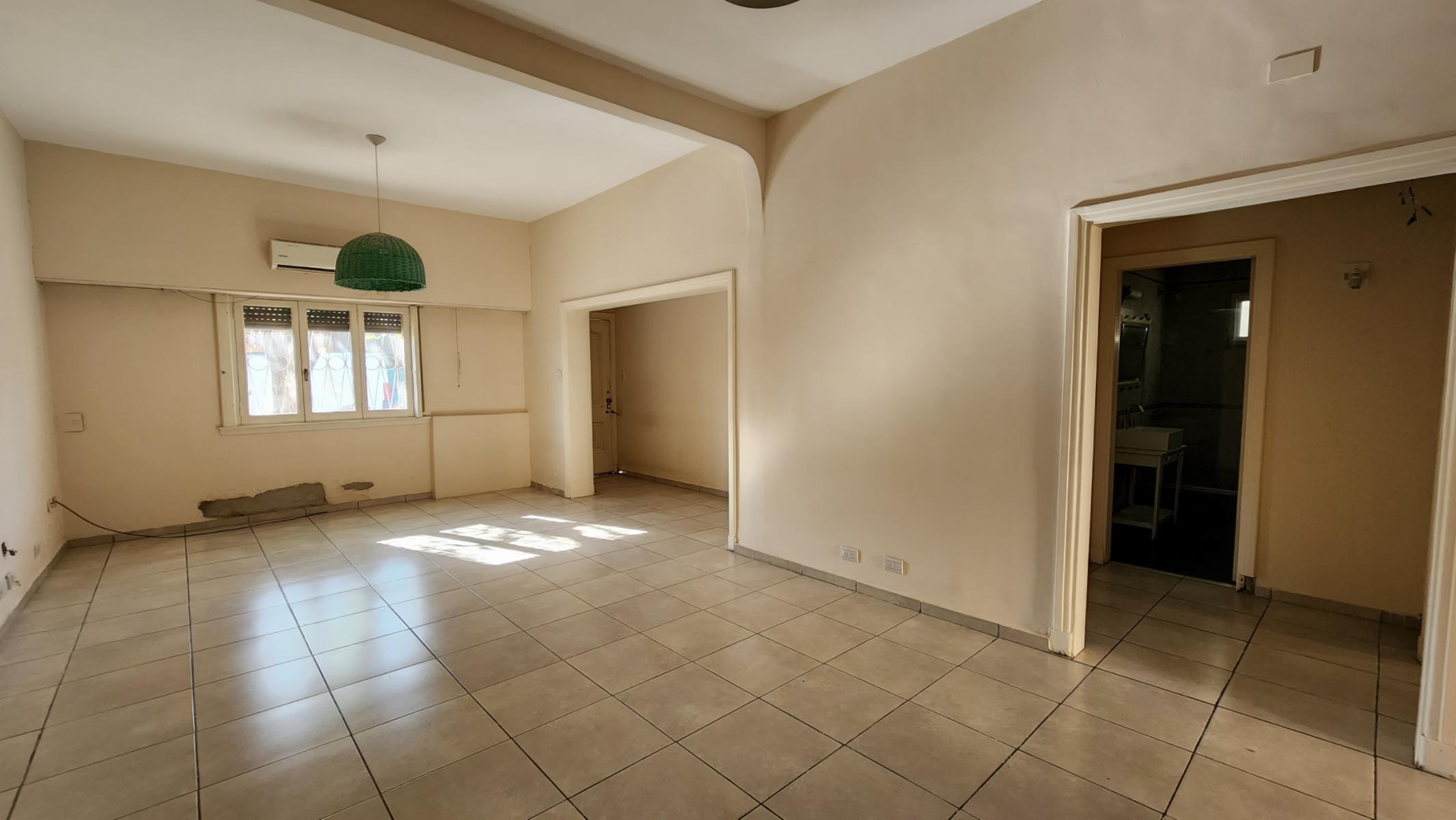 Moderna Y Confortable Casa, 3 Ambientes Con Garaje, Muy Luminoso — foto 4