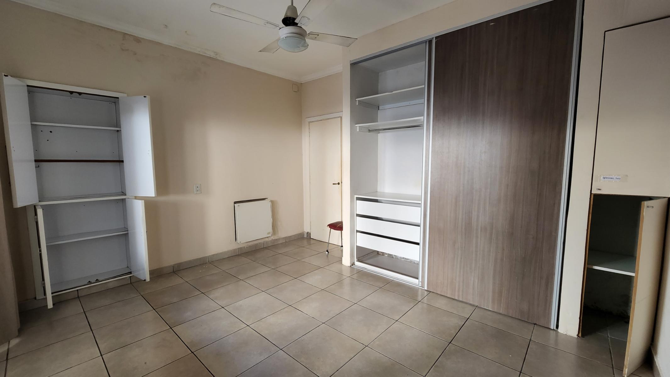 Moderna Y Confortable Casa, 3 Ambientes Con Garaje, Muy Luminoso — foto 8