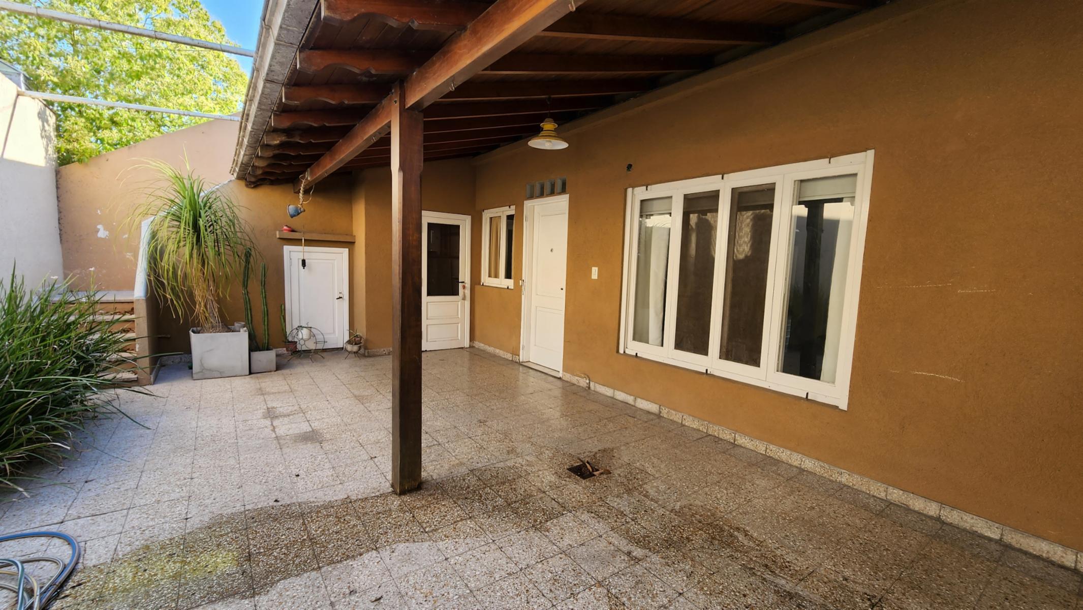 Moderna Y Confortable Casa, 3 Ambientes Con Garaje, Muy Luminoso — foto 14