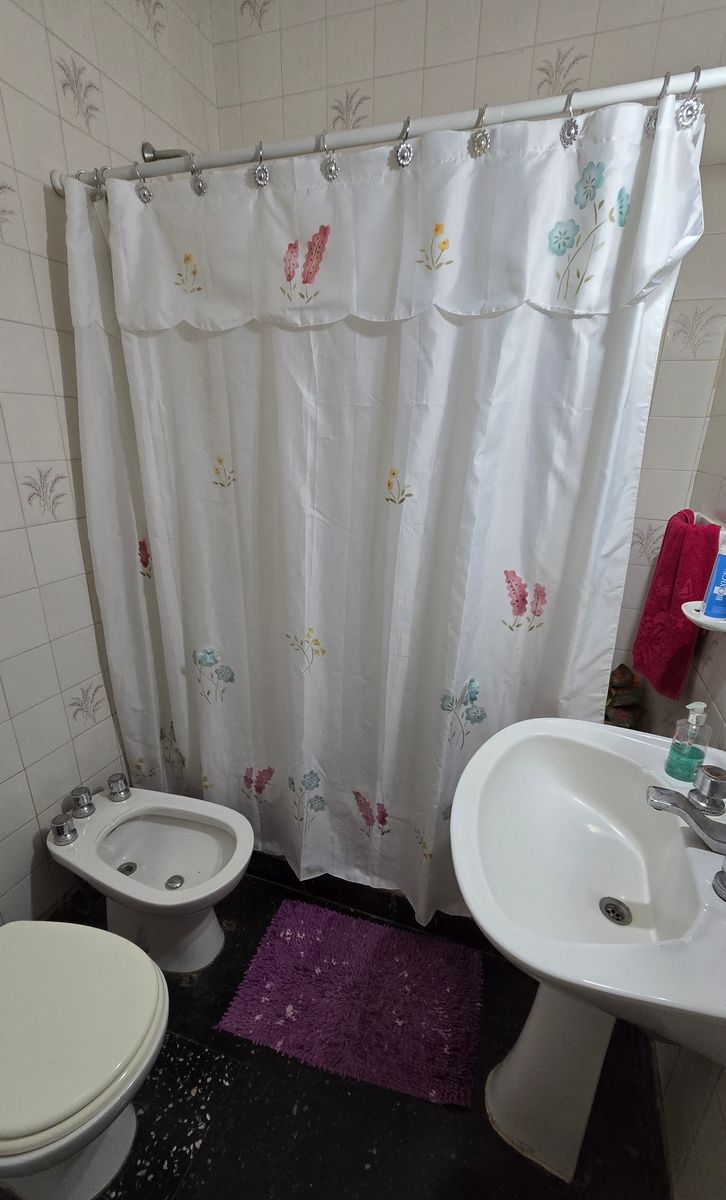 Vivienda Multifamiliar, Chalet, Casa En Dos Plantas, Patio, Lavadero,Excelente Estado, Buena Ubicacion — foto 8