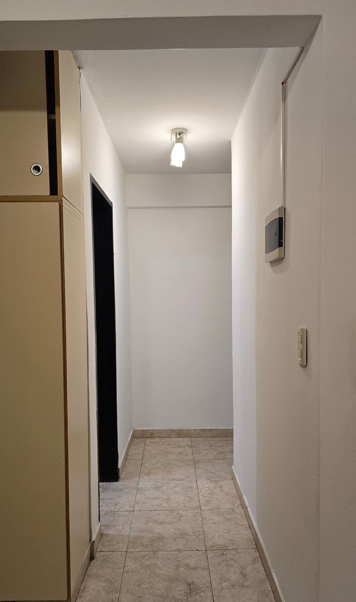 Planta Baja Frente, 3 Ambientes Con Cochera, Excelente Ubicación — foto 5