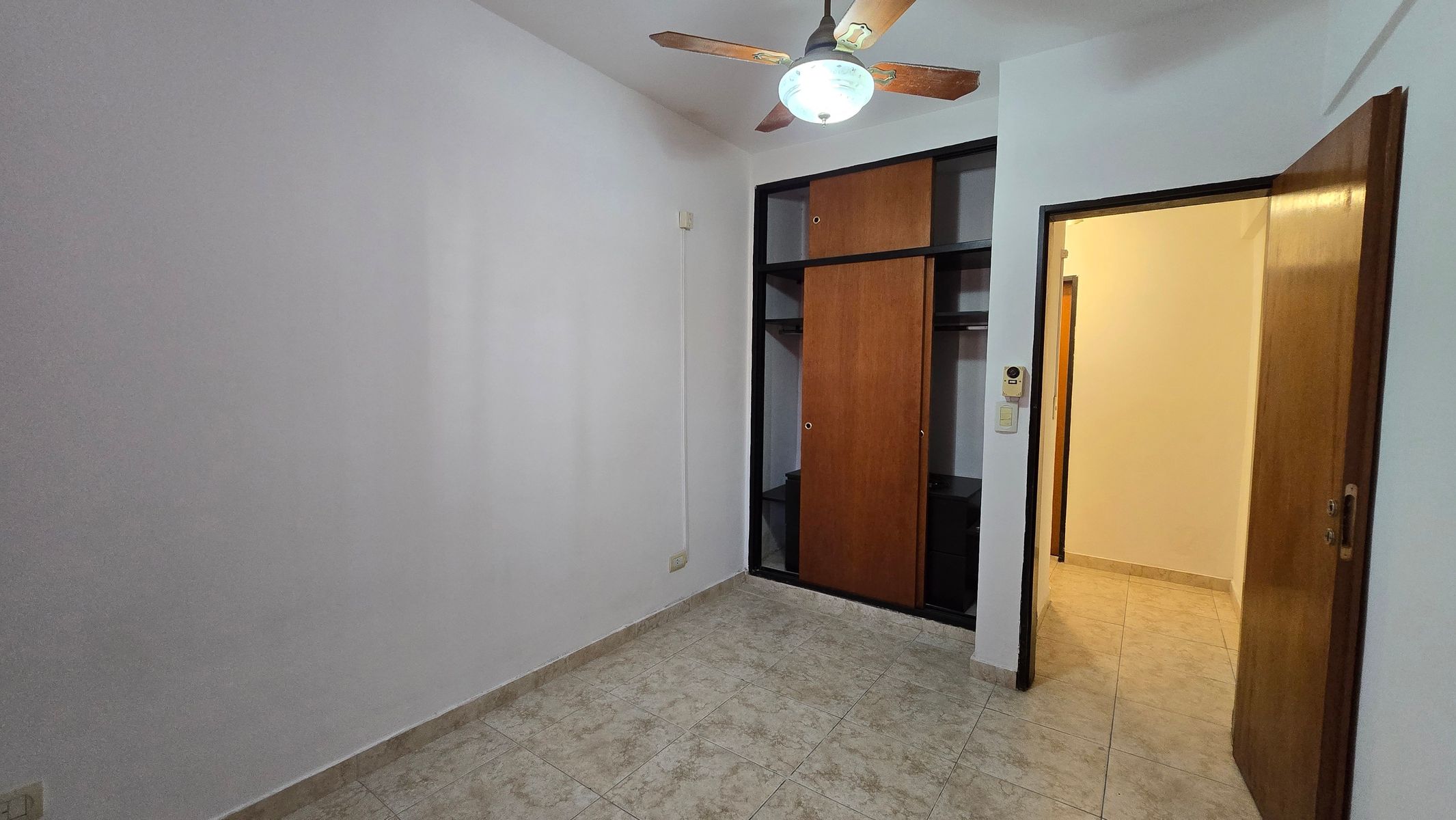 Planta Baja Frente, 3 Ambientes Con Cochera, Excelente Ubicación — foto 11