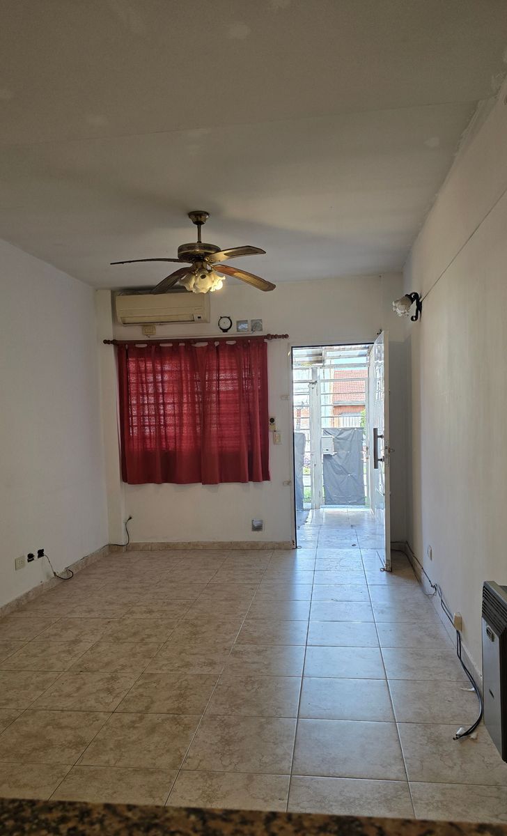 Planta Baja Frente, 3 Ambientes Con Cochera, Excelente Ubicación — foto 14