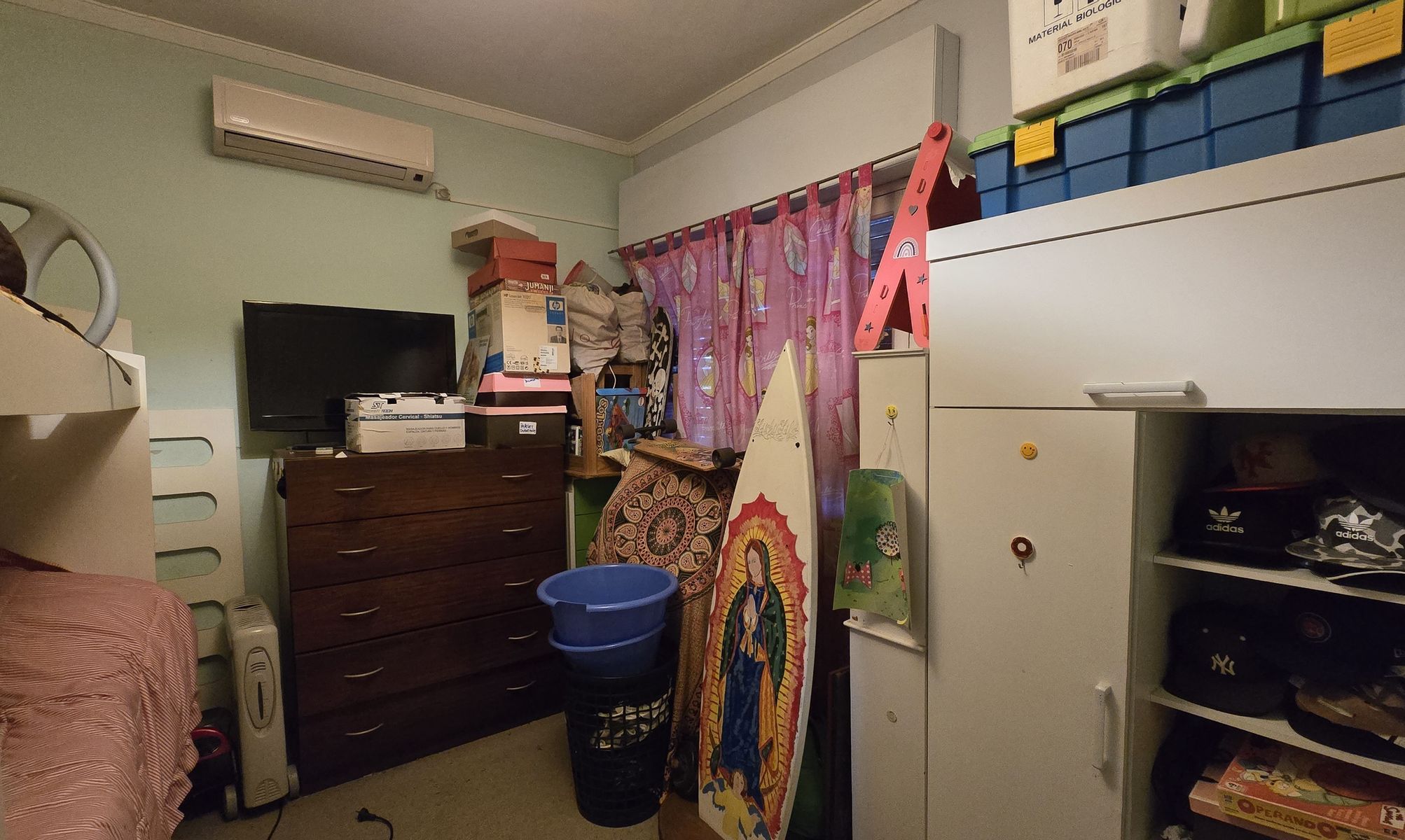 Importante ubicacion, casa 3 ambientes, excelente jardin, hermoso espacio verde, cochera — foto 6
