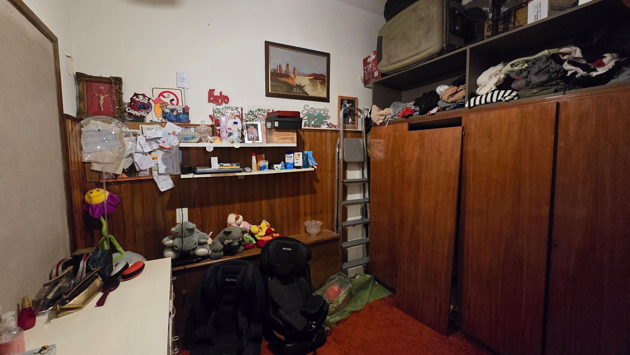 Casa Con 5 Ambientes En Dos Plantas, Cocina Comedor, 4 Dormitorios,Pileta, Quincho Con Parrilla — foto 8