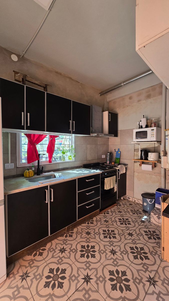 Casa Con 5 Ambientes En Dos Plantas, Cocina Comedor, 4 Dormitorios,Pileta, Quincho Con Parrilla — foto 13