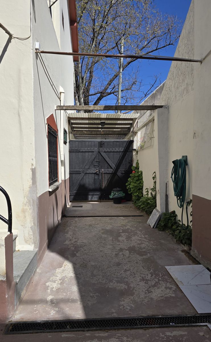 Casa Con 5 Ambientes En Dos Plantas, Cocina Comedor, 4 Dormitorios,Pileta, Quincho Con Parrilla — foto 15