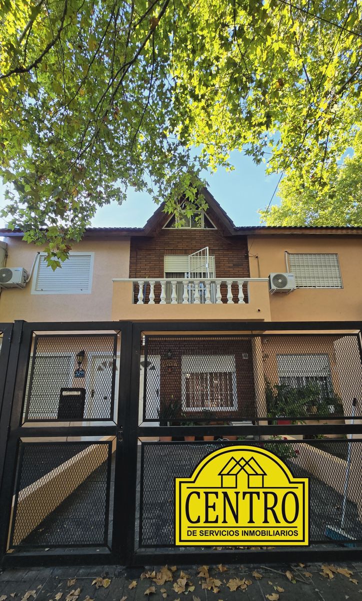 Impecable Dúplex, 4 Ambientes, Entrada De Auto Excelente Ubicación Villa Ballester
