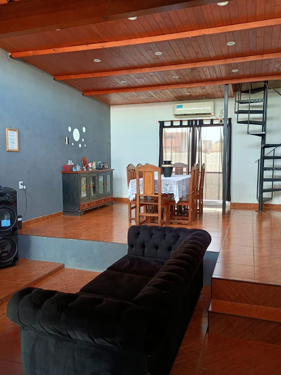 Multifamiliar , Casa 3 Ambientes, Hermoso Departamento 4 Ambientes,Cochera, Muy Buena Ubicación — foto 4