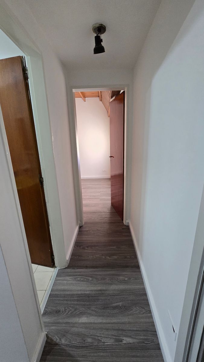 Lindo Departamento, Céntrico, Primer Piso Al Contrafrente, Amplio Patio — foto 5