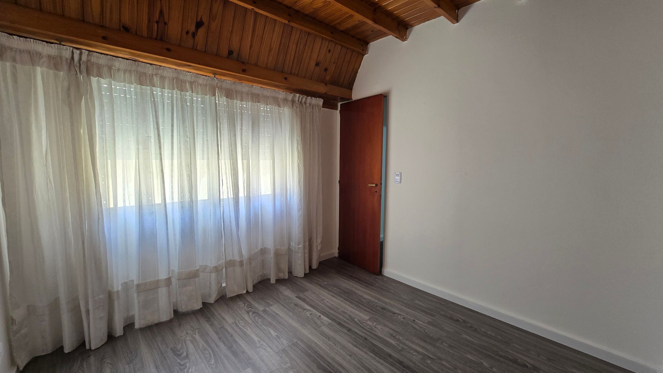Lindo Departamento, Céntrico, Primer Piso Al Contrafrente, Amplio Patio — foto 6
