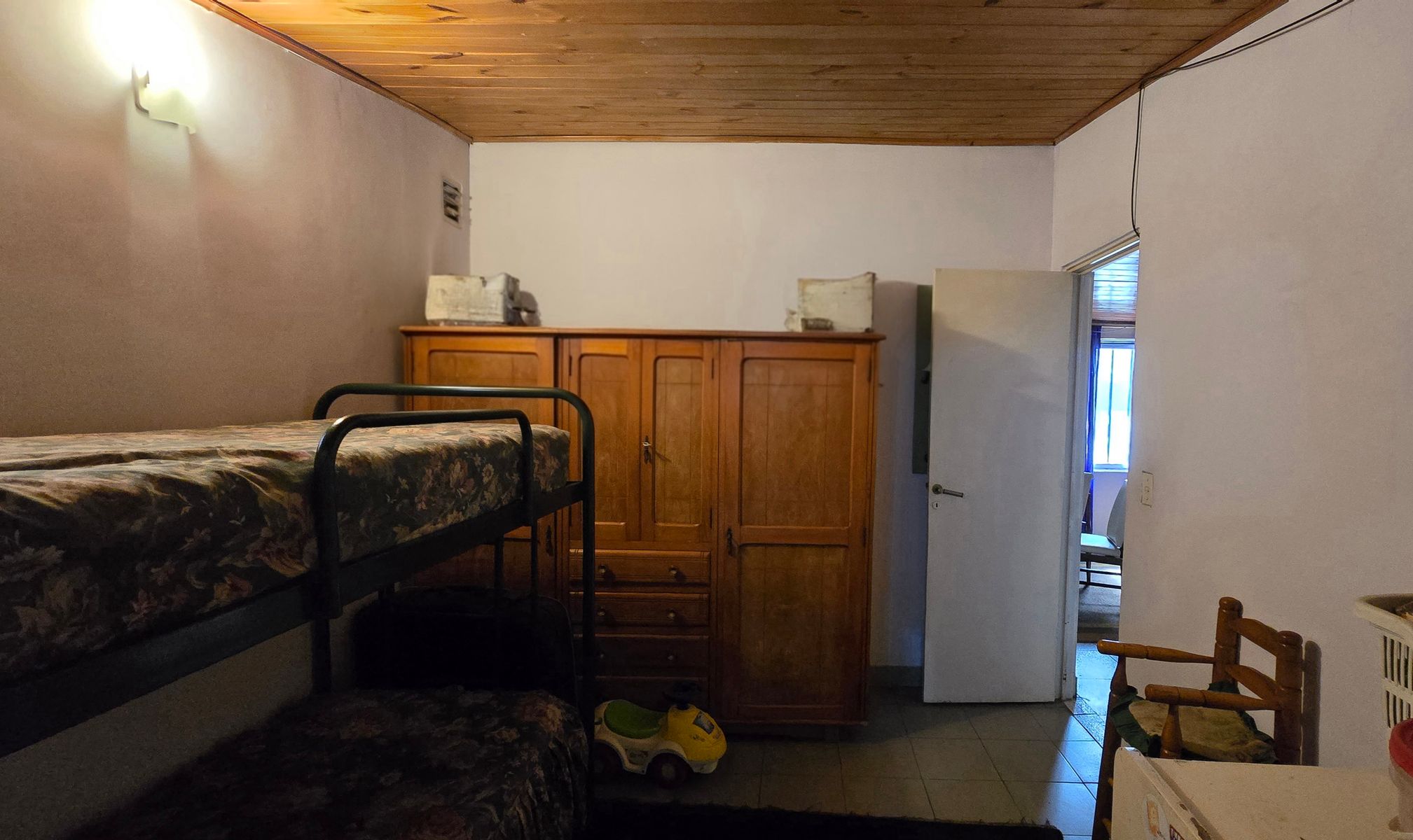 Casa 5 Ambientes, Muy Buena Propiedad, Entrada De Auto, Posibilidad De Vivienda Multifamiliar — foto 14
