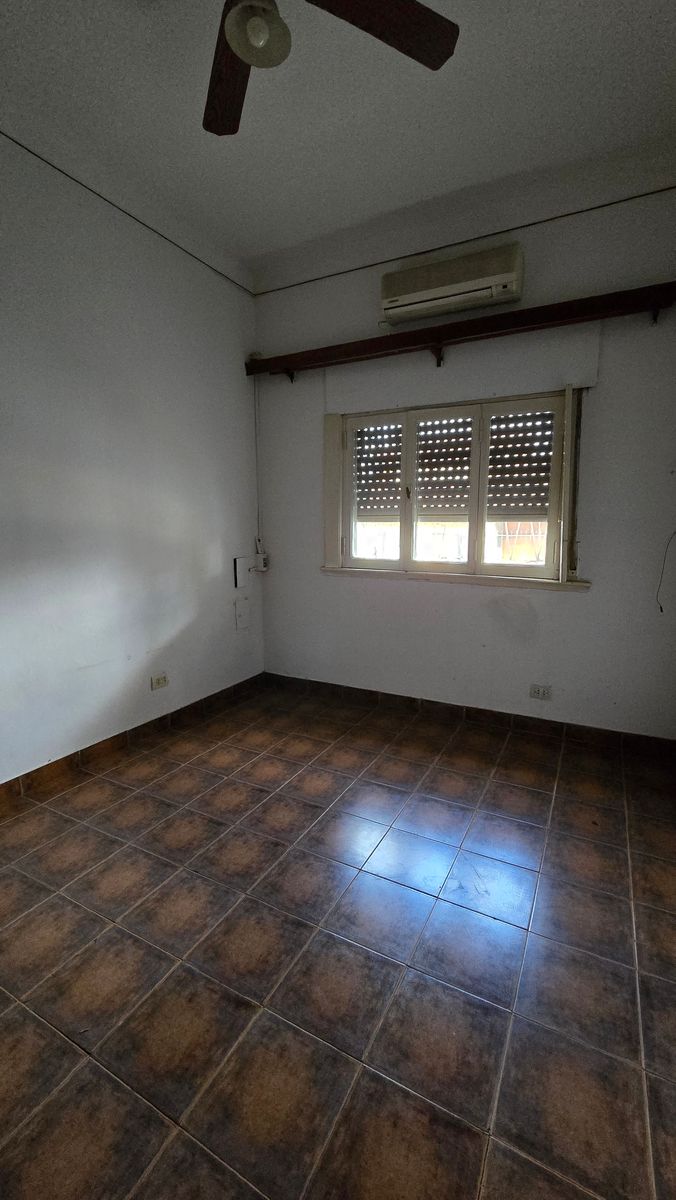 Planta Baja Al Frente. 3 Ambientes, Buena Ubicación - 9