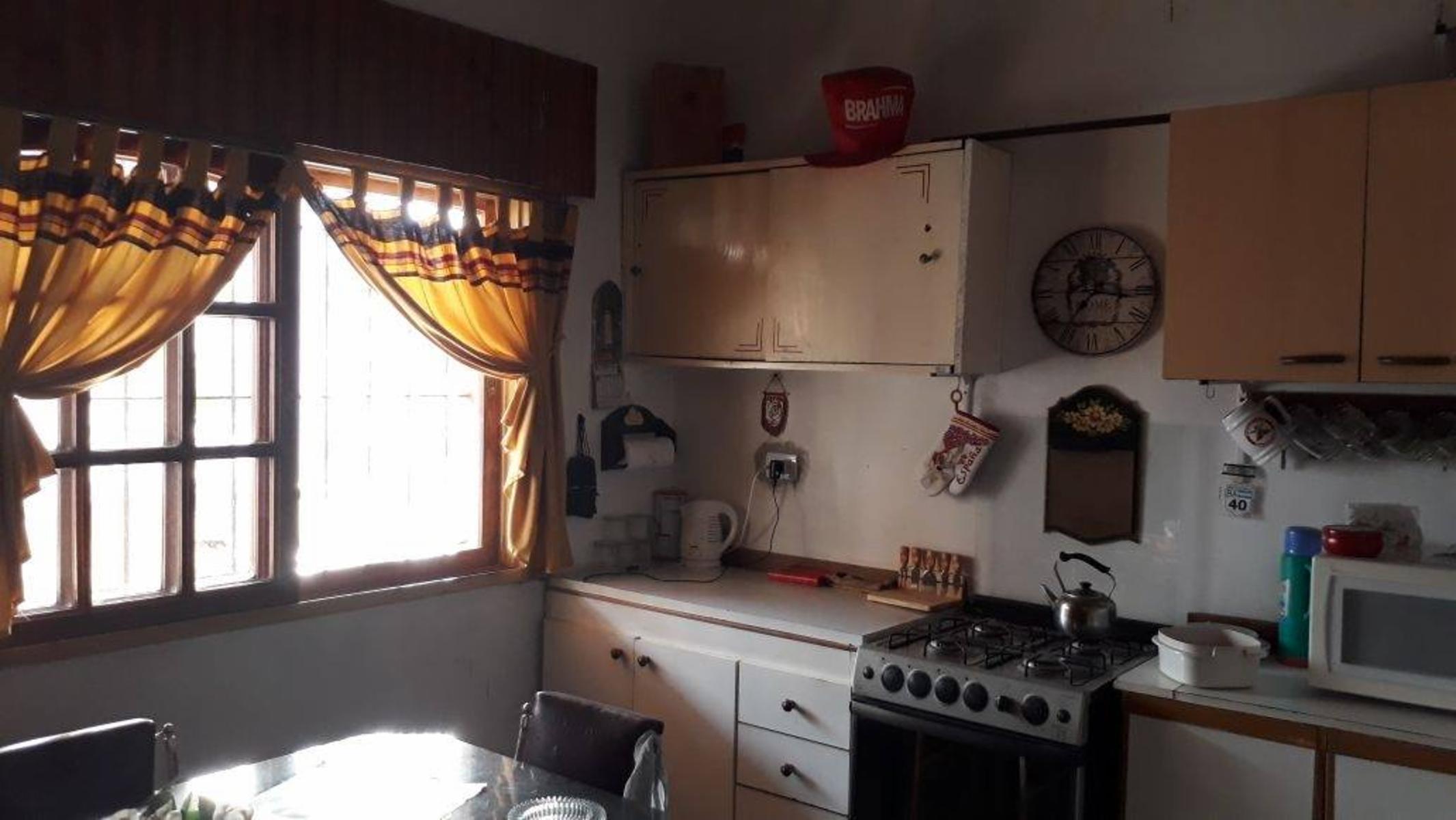 casa en venta - Garin — foto 2
