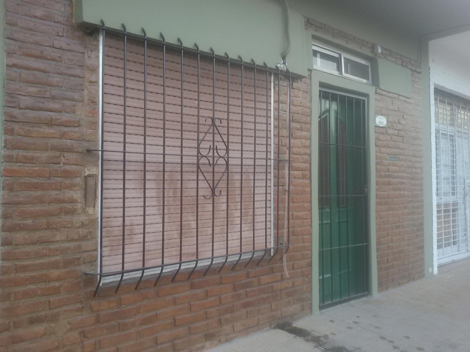 CASA - DEPARTAMENTO - GARIN