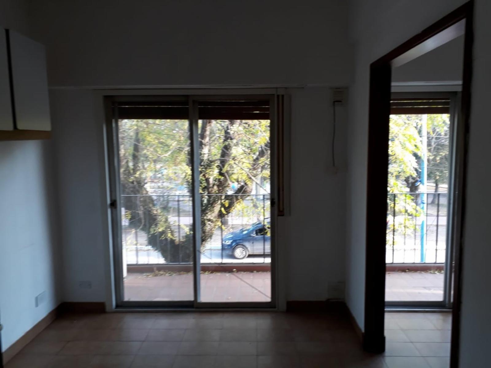 DEPARTAMENTO EN ALQUILER - MATHEU - 5