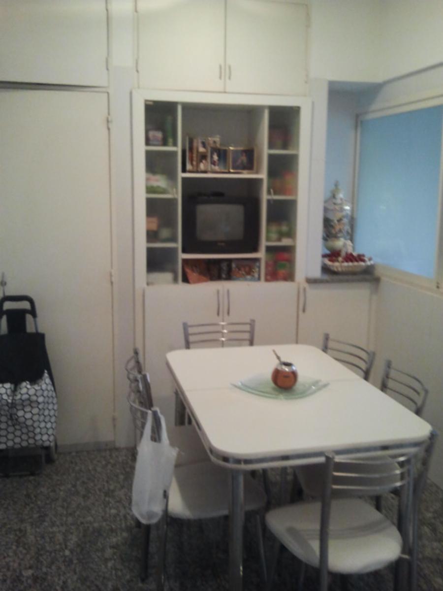 PISO DE 4 AMBIENTES COCHERA FIJA Y BAULERA — foto 3