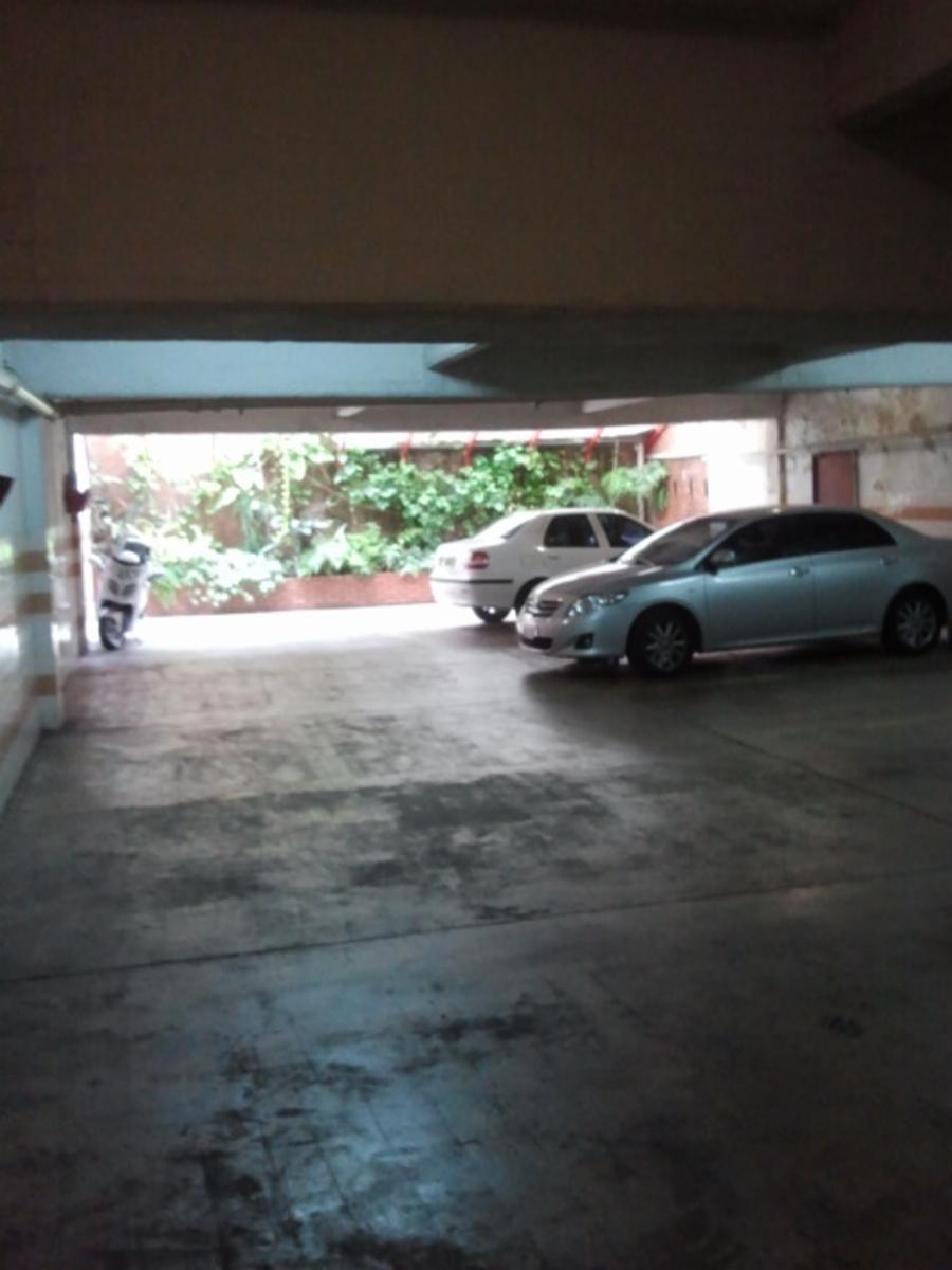 PISO DE 4 AMBIENTES COCHERA FIJA Y BAULERA — foto 8