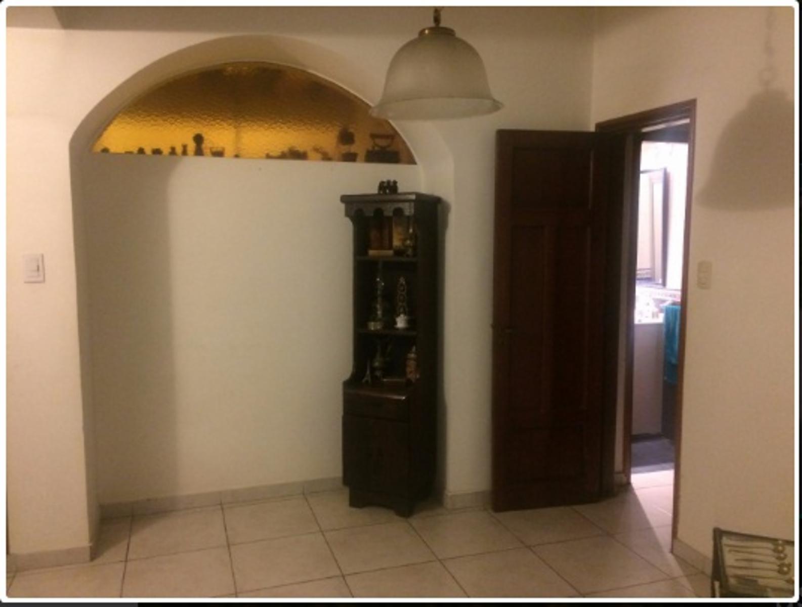 Vendo Casa 4 D 2 B c/ pileta B° Jardín Córdoba — foto 3