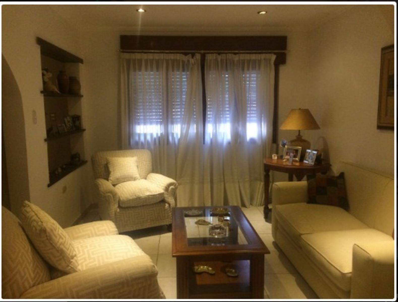 Vendo Casa 4 D 2 B c/ pileta B° Jardín Córdoba — foto 4