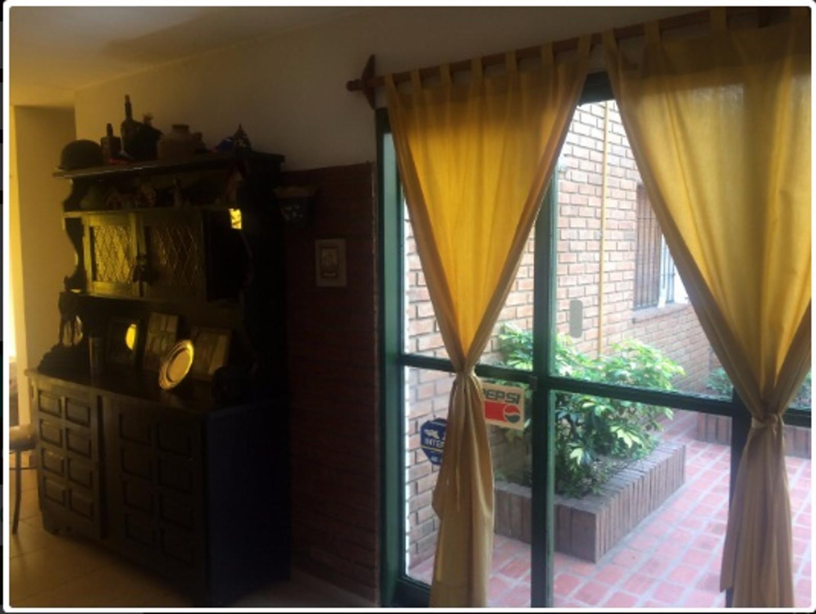 Vendo Casa 4 D 2 B c/ pileta B° Jardín Córdoba — foto 8