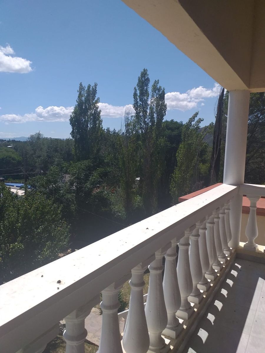Casa en venta en San Antonio de Arredondo - Córdoba, con pileta y gran terreno. — foto 3