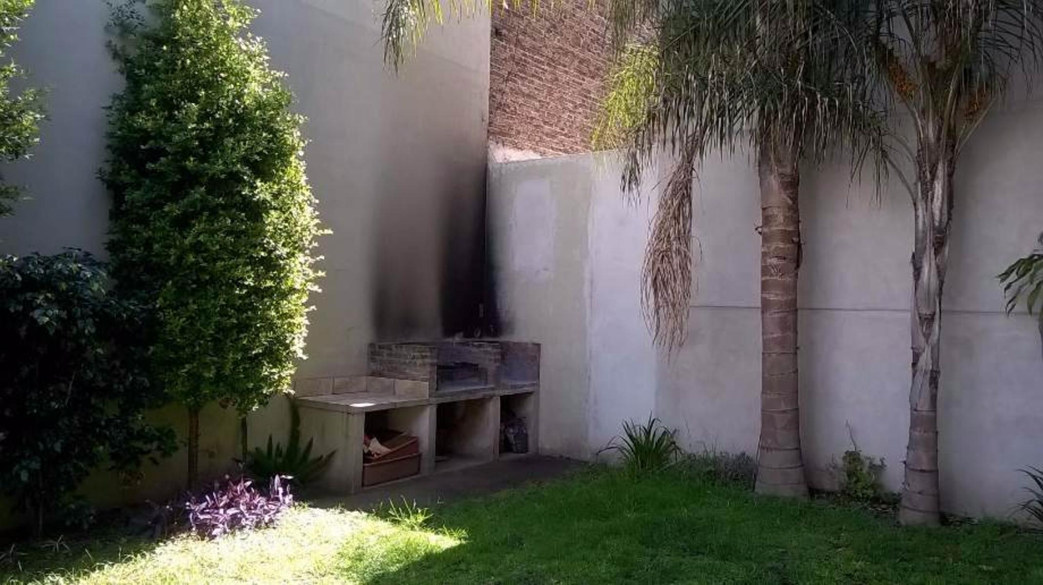 Entre Rios 747, Moron, Buenos Aires, Argentina — foto 3