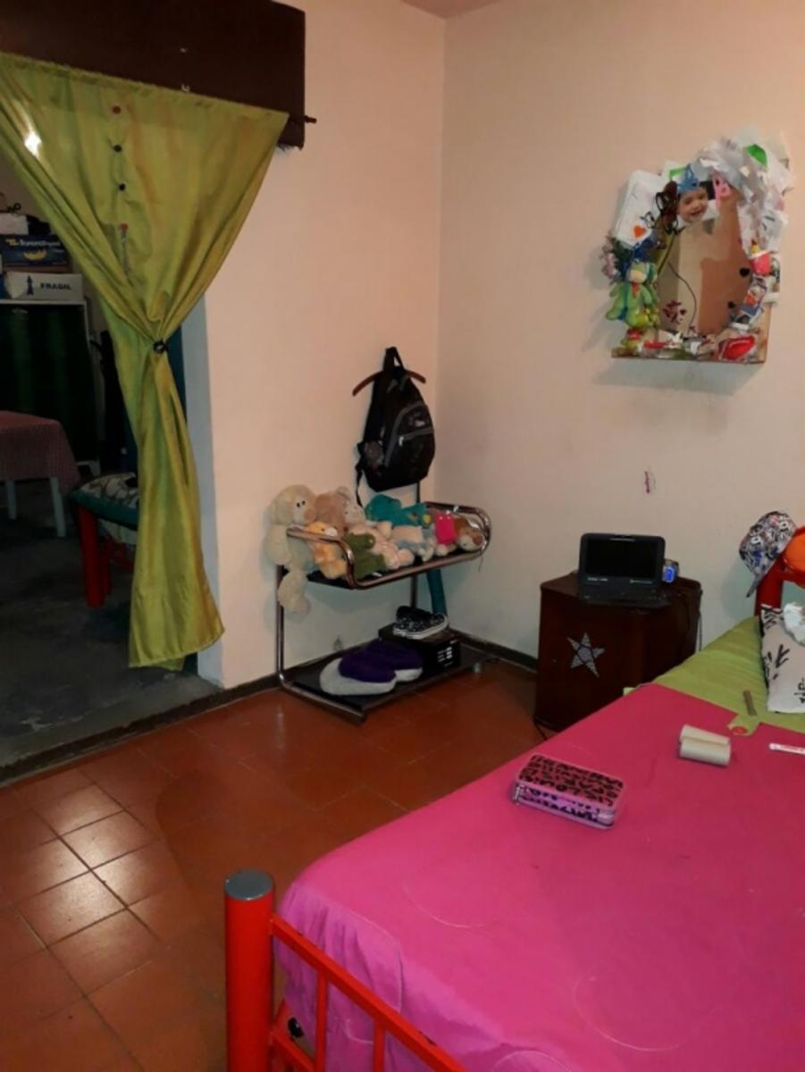 SAN PEDRO al 2400 - CASTELAR Partido de MORON — foto 3
