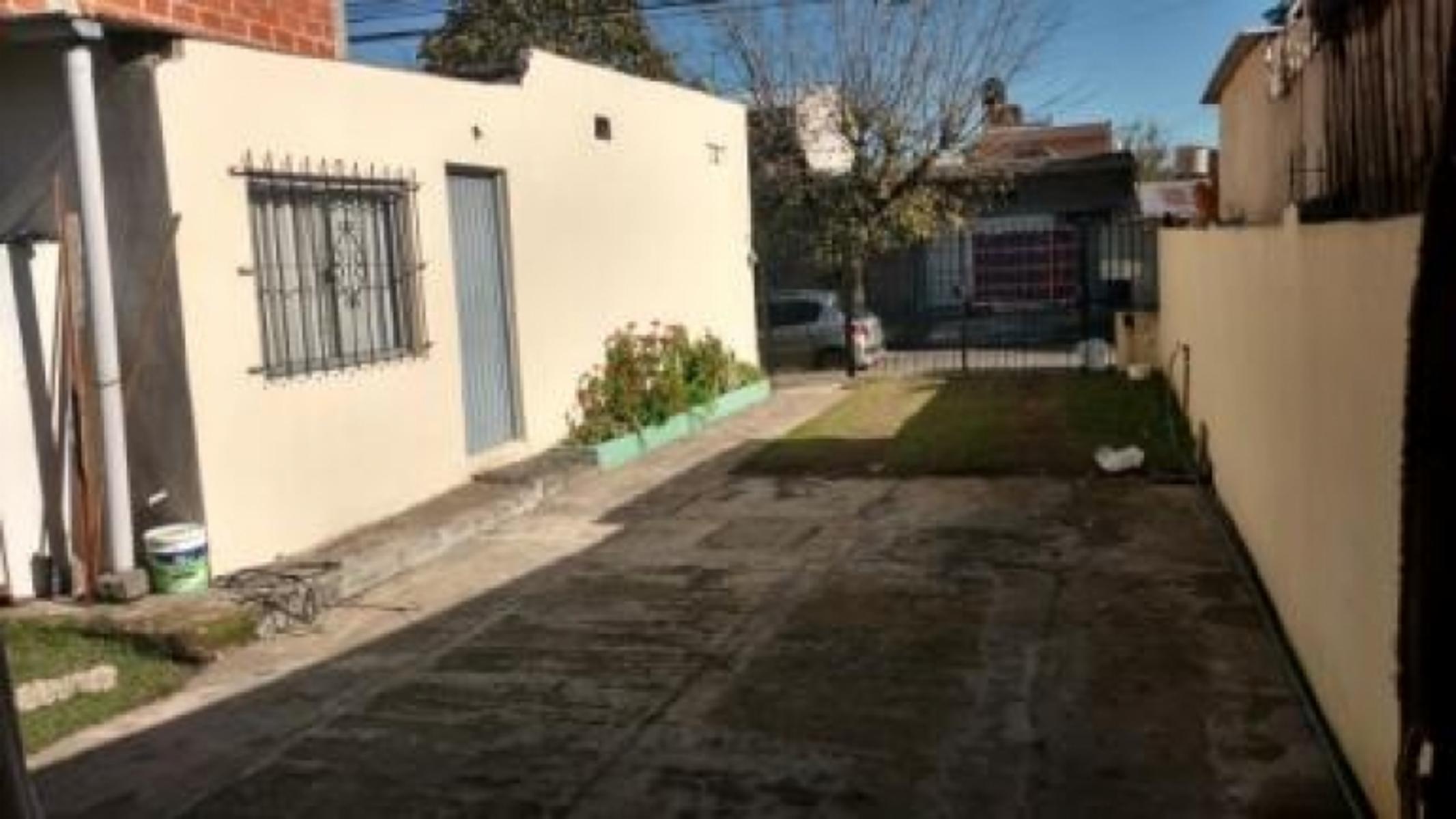 SAN PEDRO al 2400 - CASTELAR Partido de MORON — foto 4