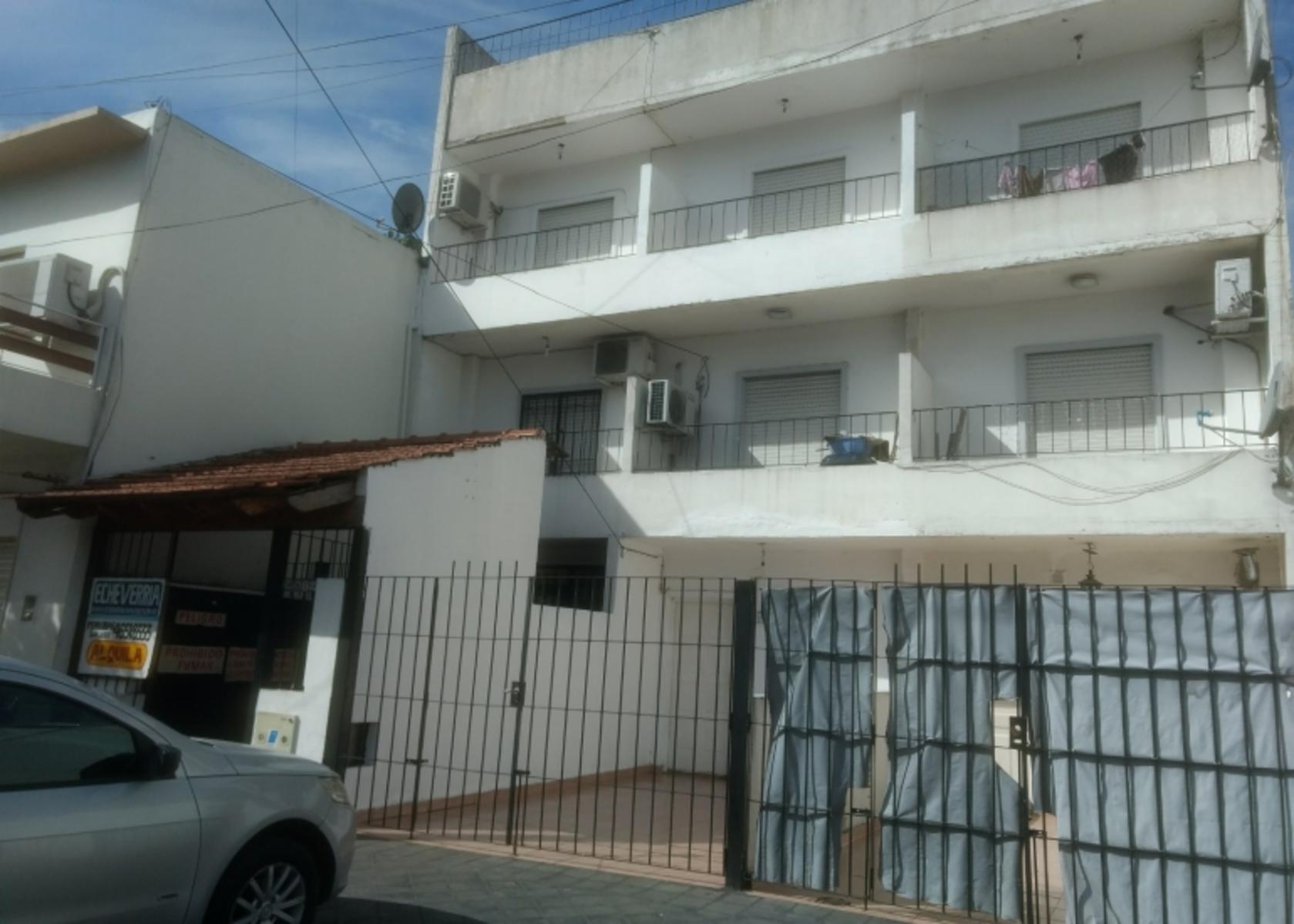 Centenera 2100, San Justo, Buenos Aires.