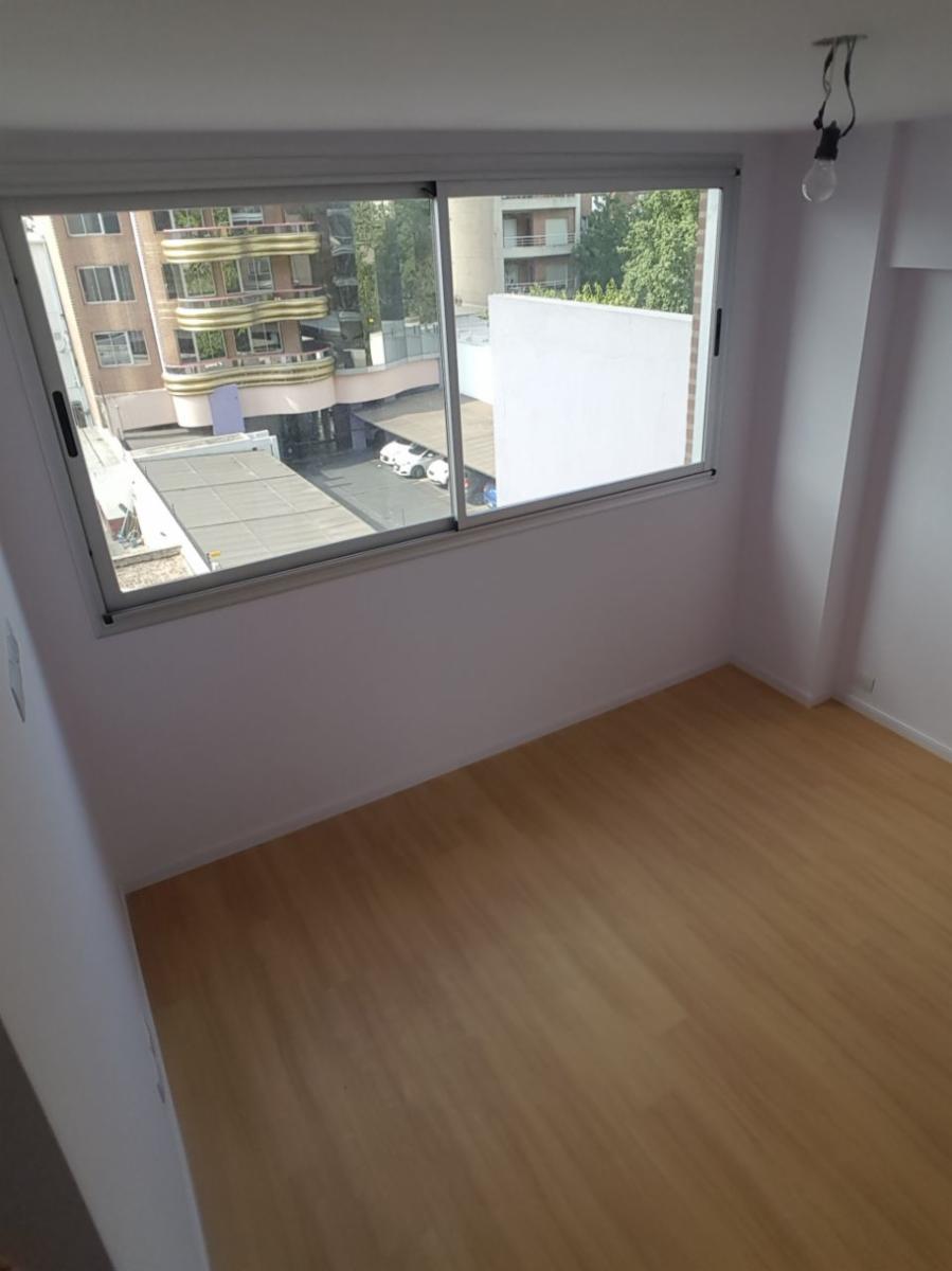Departamentos de Categoria 2 y 3 Amb a estrenar. Espora al 200, Ramos Mejia Sur.