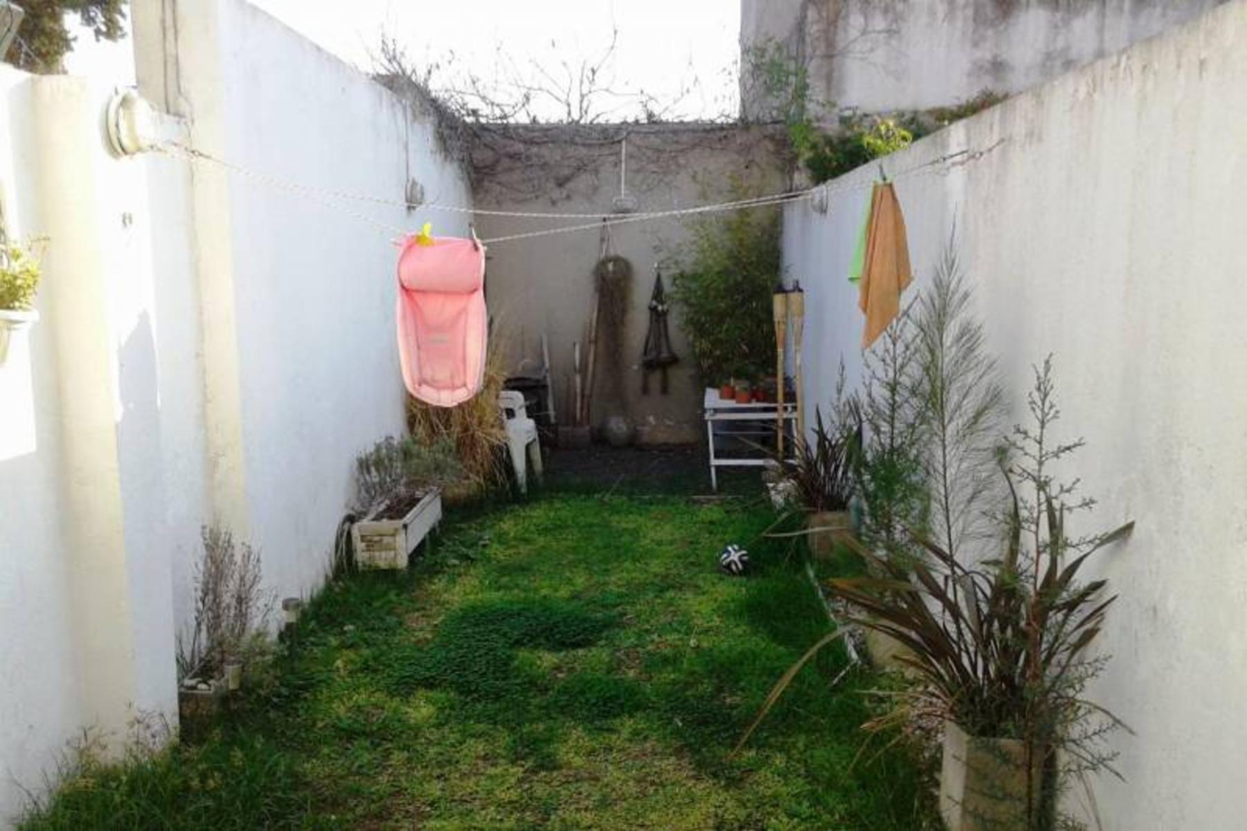 Departamento en PB con Fondo. Vicente Lopez al 200 Ramos Mejía Norte — foto 6