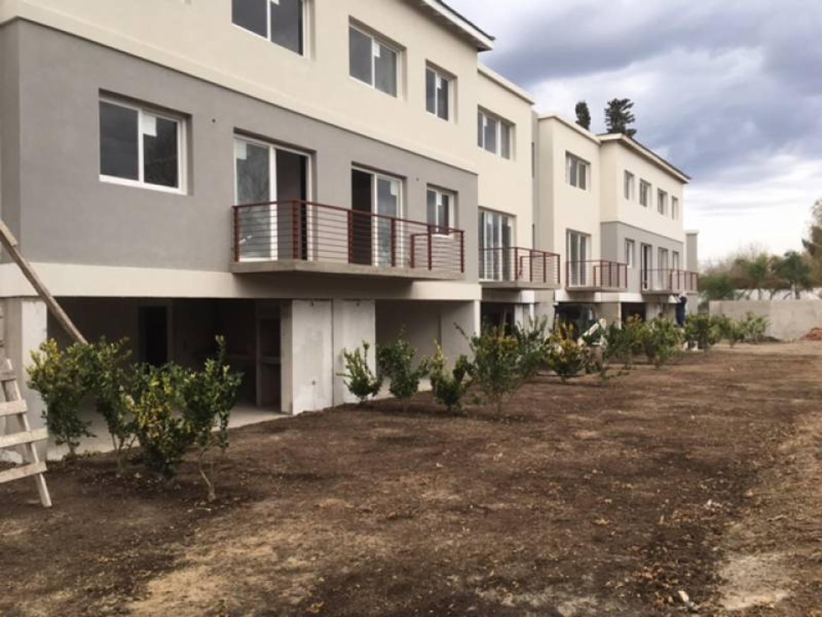 VENTA PH Duplex a Estrenar 3 dorm Jardin Propio Tigre- Esmeralda Townhouse