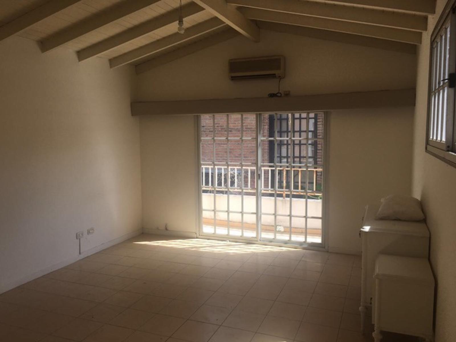 Miraflores C.C venta casa 4 dorm 3 en suite con playroom y dependencia — foto 11