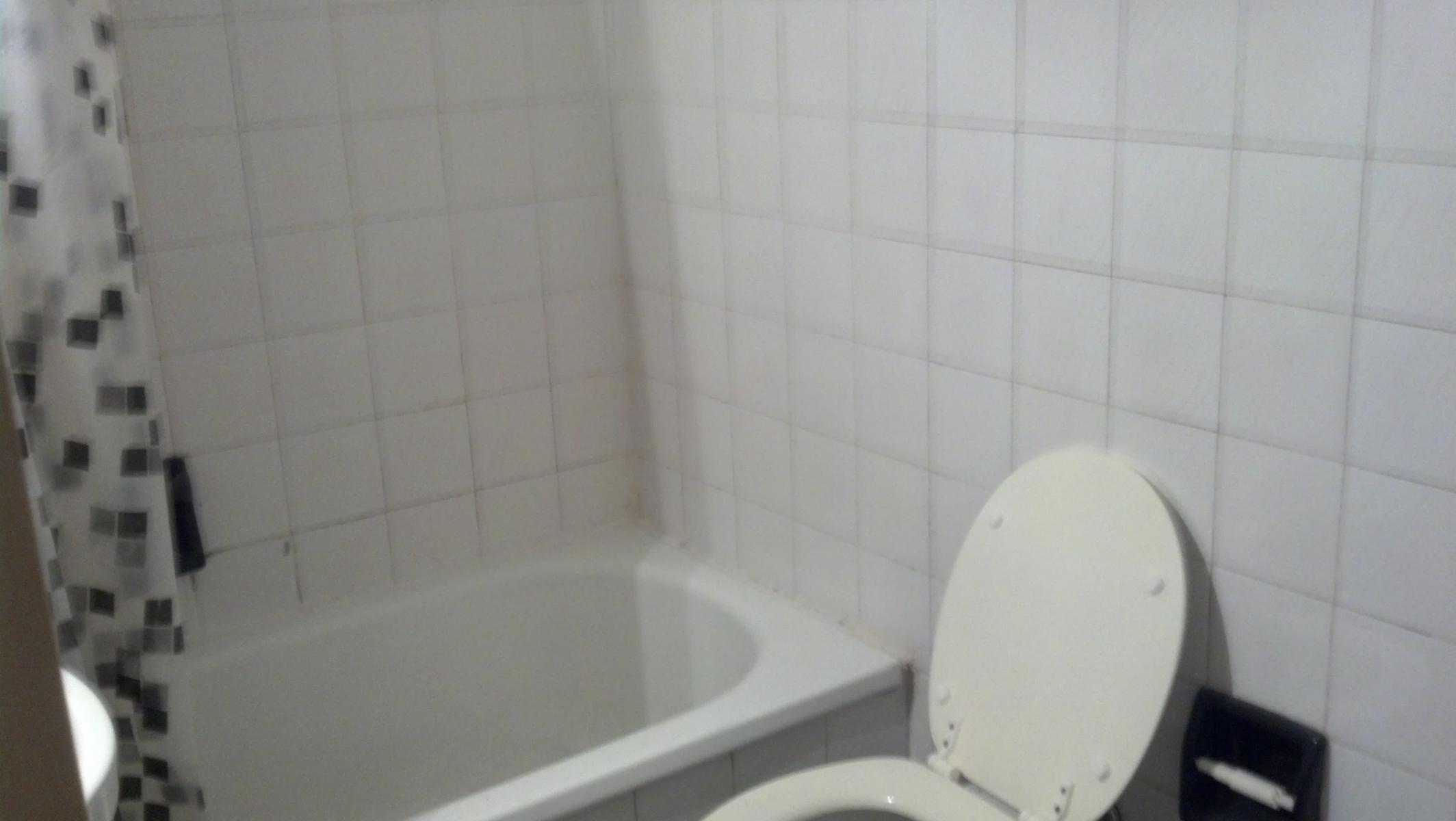 Muy buen departamento 2 ambientes. Ubicación a metros del subte H y conexión con colectivos. — foto 5
