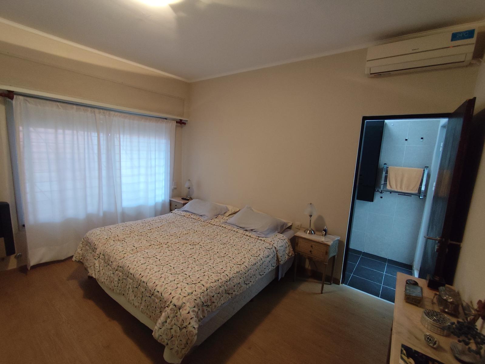 Casa en Venta en Granadero Baigorria - santa cruz al 1600 - 17