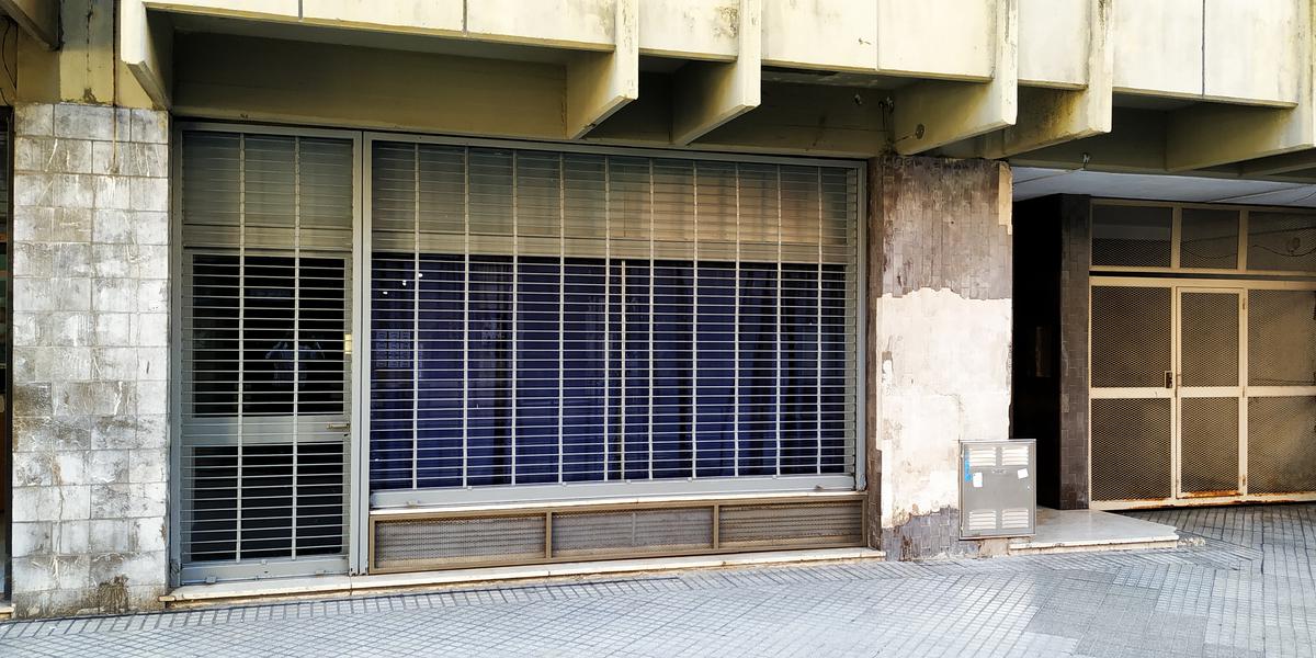 Local en Venta en Rosario - Maipu al 1200 — foto 2