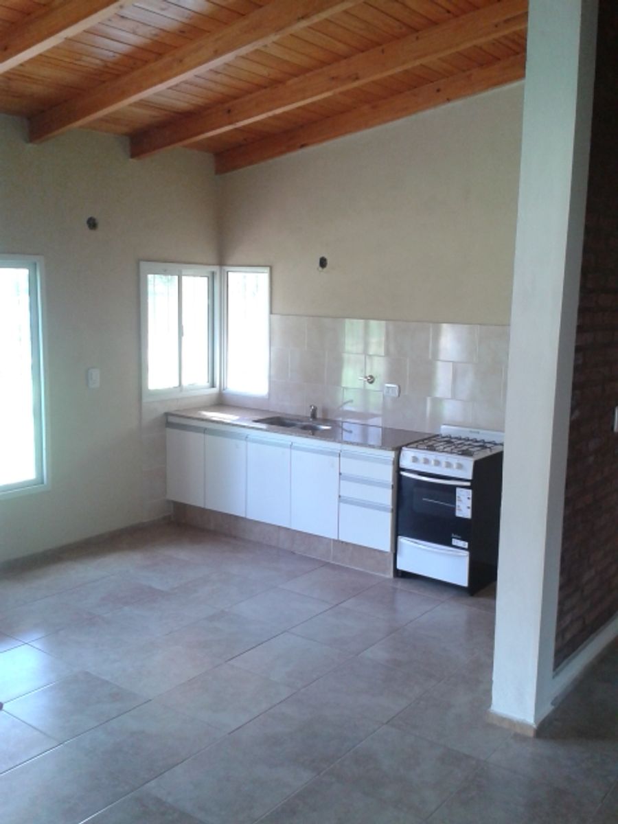Casa 2 dormitorios Avenida America 4688 bis, Funes — foto 10