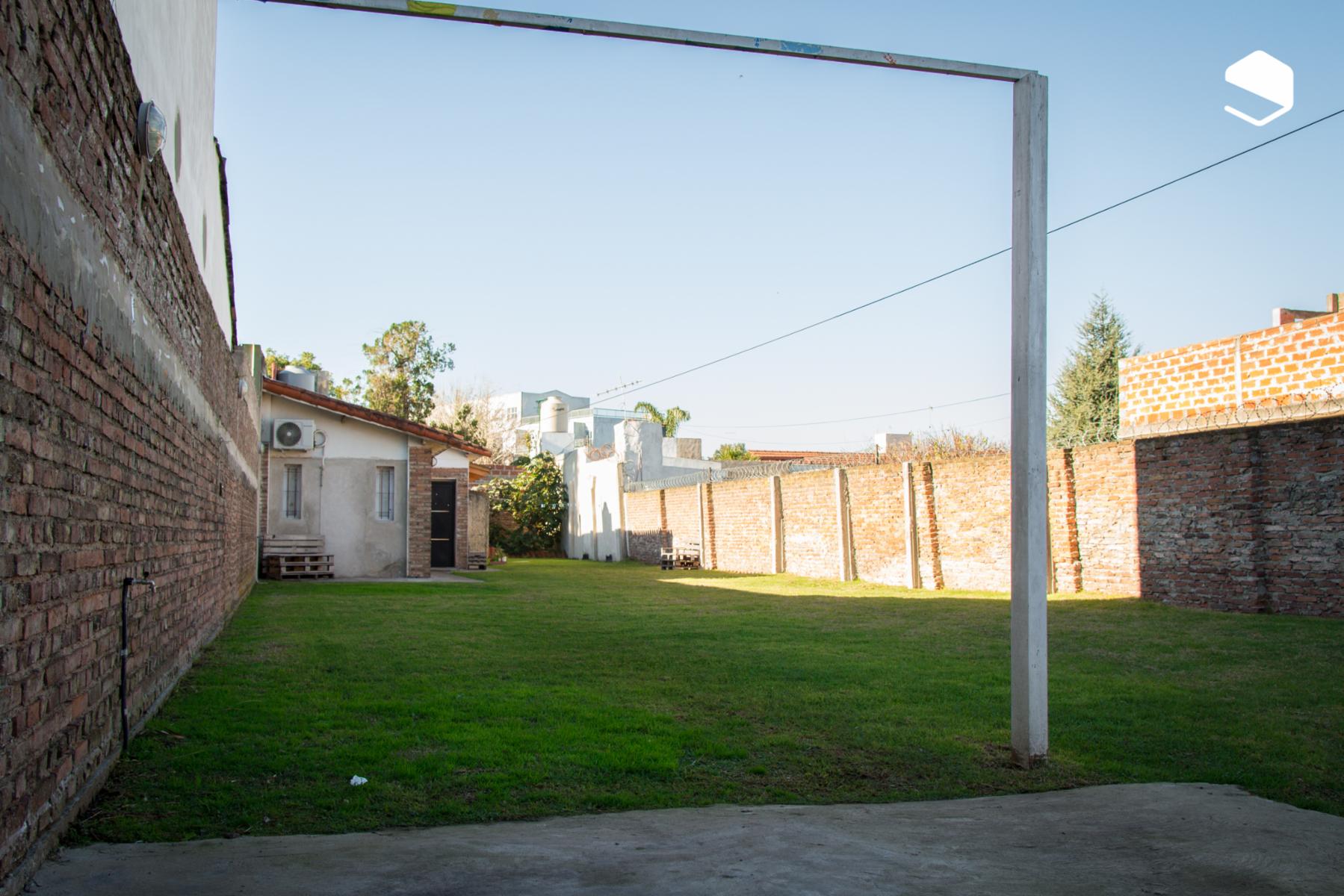 Casa en venta en GONNET, entre caminos — foto 5