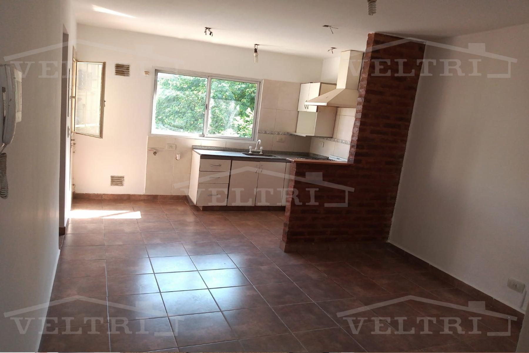VILLA MADERO DEPARTAMENTO DE 2 AMBIENTES EN 1º PISO