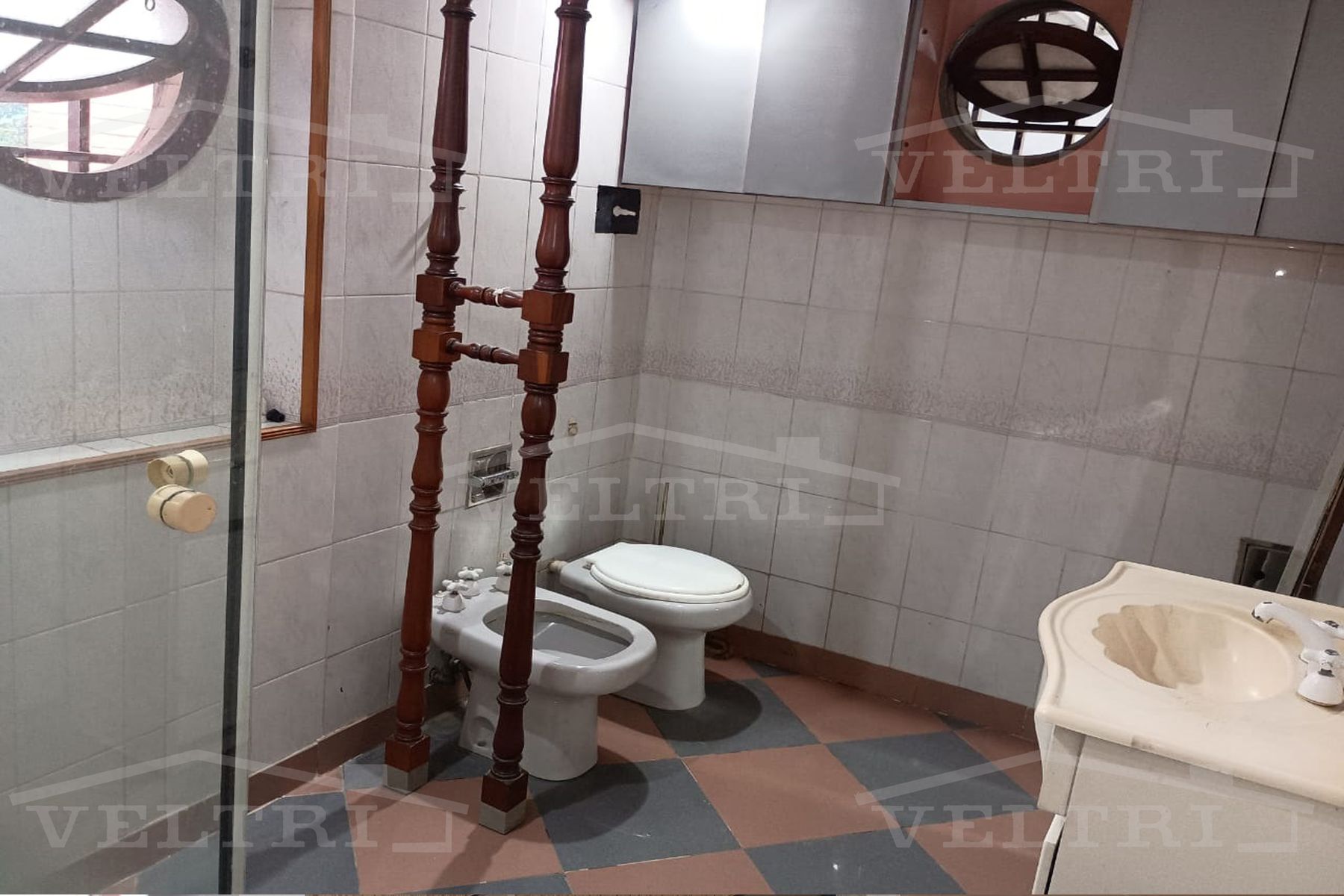 VILLA MADERO LOCAL 8,66 X 18 MTS APROX - 5